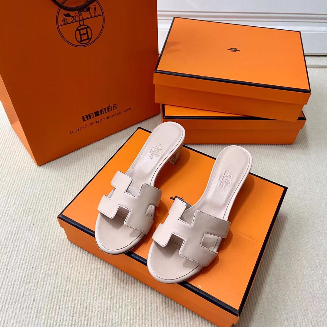 에르메스 올수공 오아시스 슬리퍼 샌들 스위프트 43